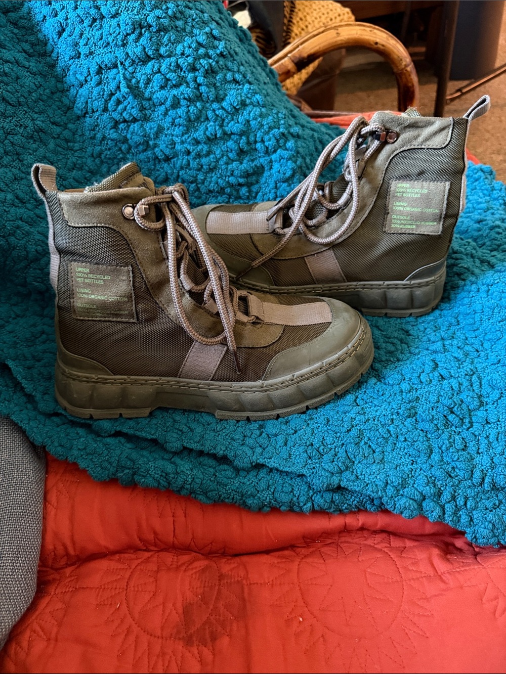 Women’s Virón Olive Green Lace-Up High-Top Boots